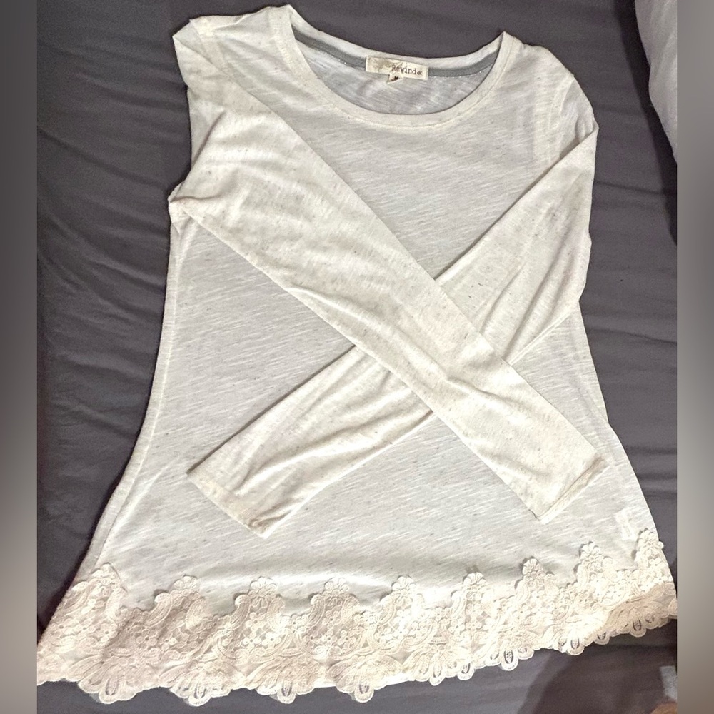 Rewind Women’s Ivory, with long sleeves & lace trim shirt.  Sz. M